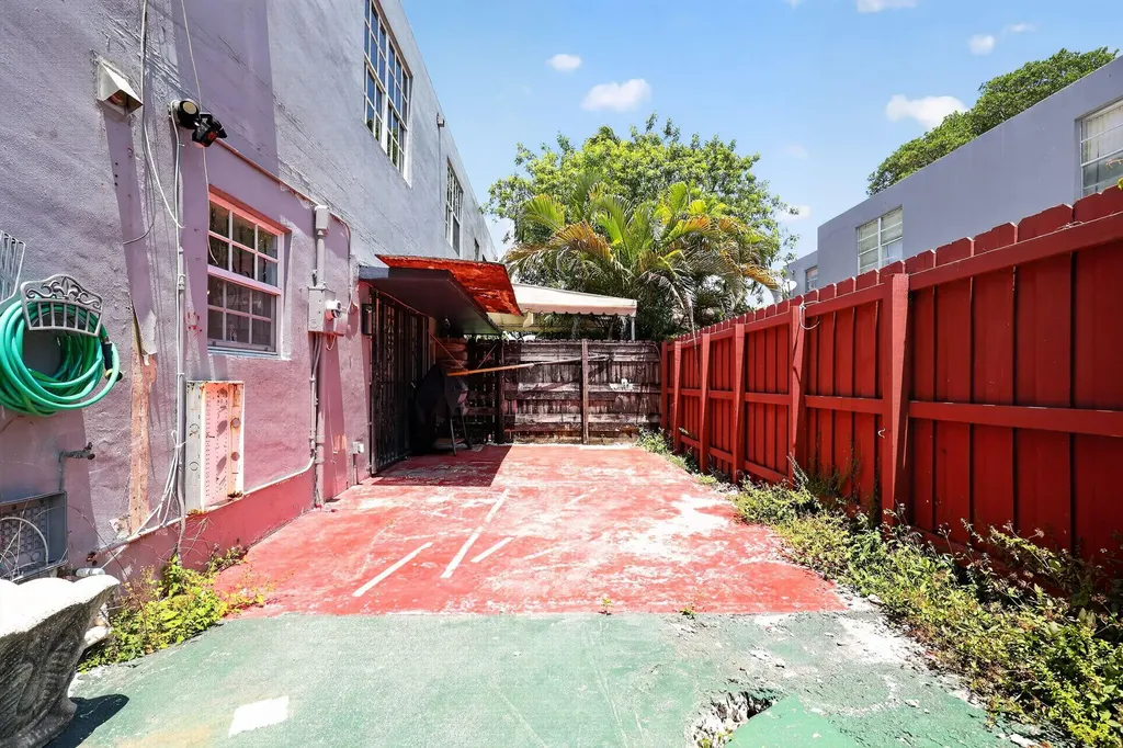 251 NE 142nd Street Miami FL 33161