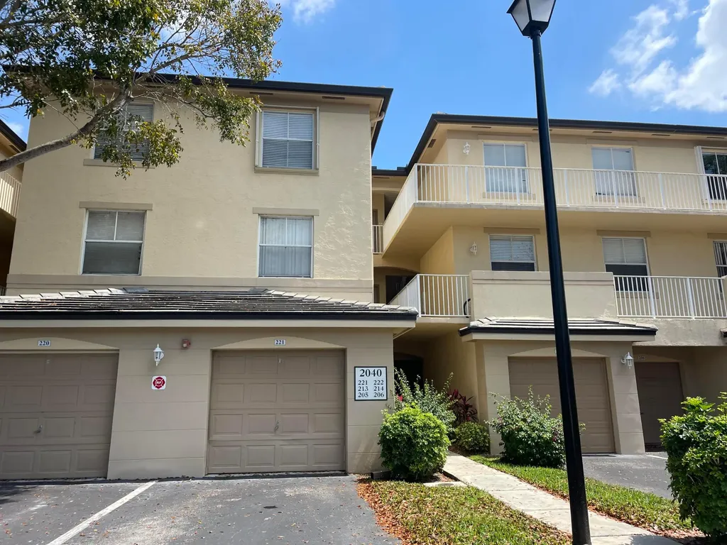 2040 Greenview Shores Boulevard Wellington FL 33414