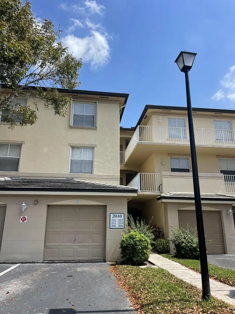 2040 Greenview Shores Boulevard Wellington FL 33414