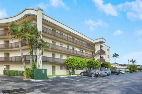 300 Waterway Drive S Lantana FL 33462