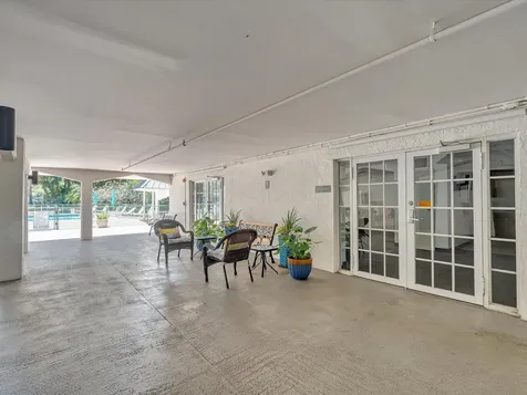 4025 N Federal Highway N Oakland Park FL 33308