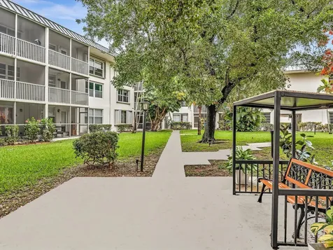 4025 N Federal Highway N Oakland Park FL 33308