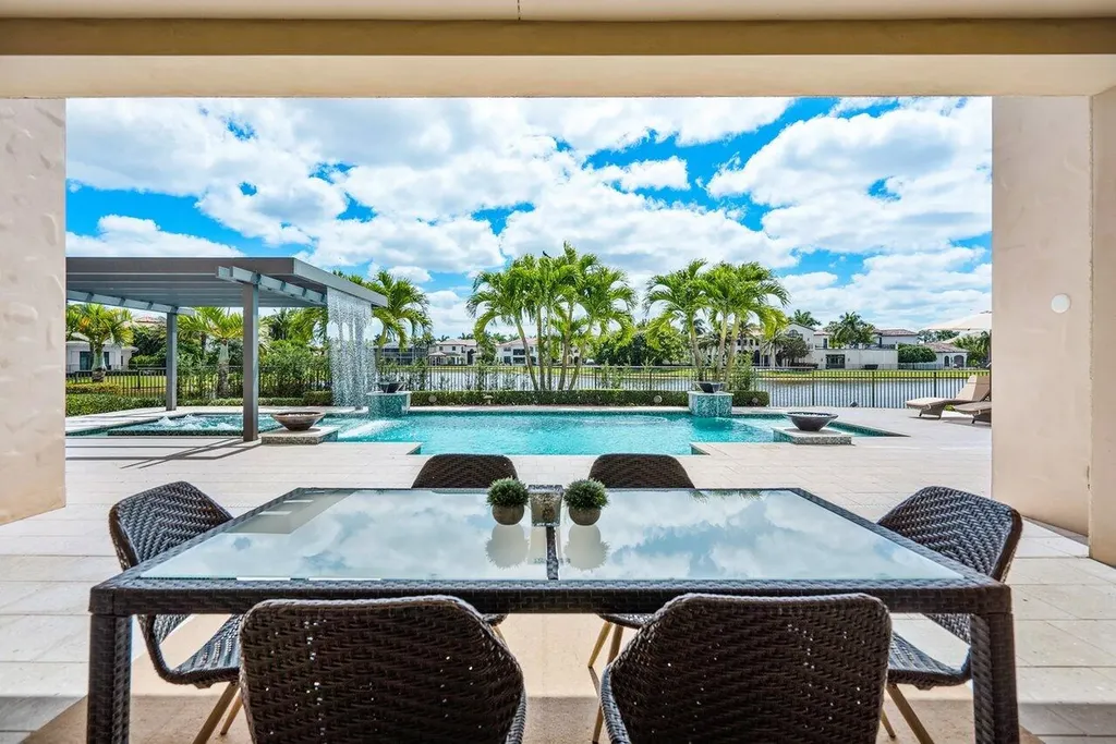 17511 Cadena Drive Boca Raton FL 33496