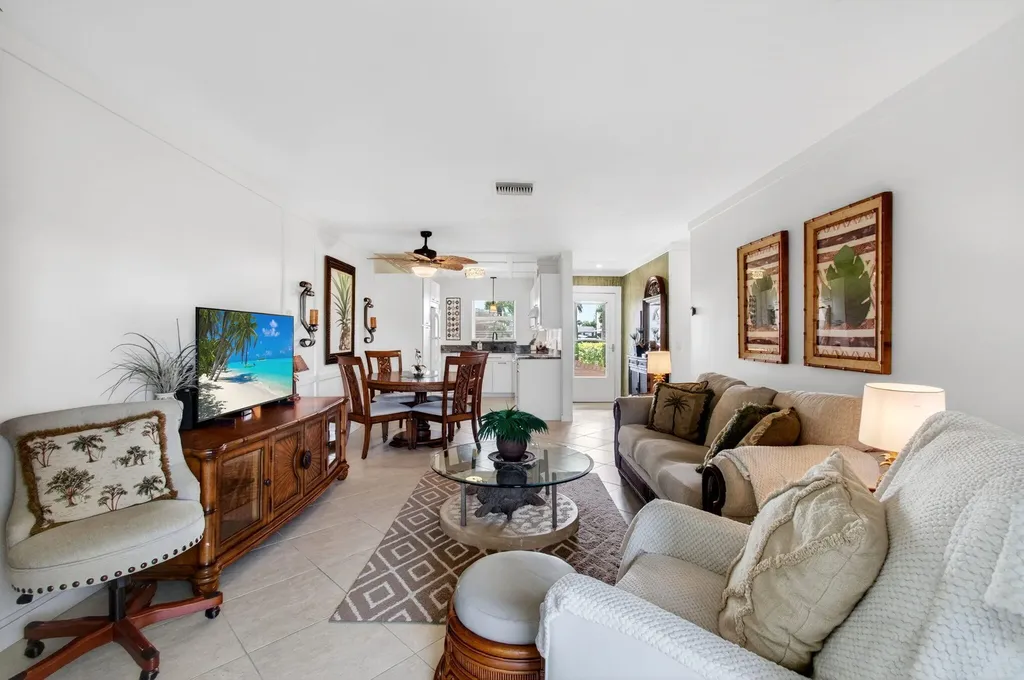2533 Dudley Drive West Palm Beach FL 33415
