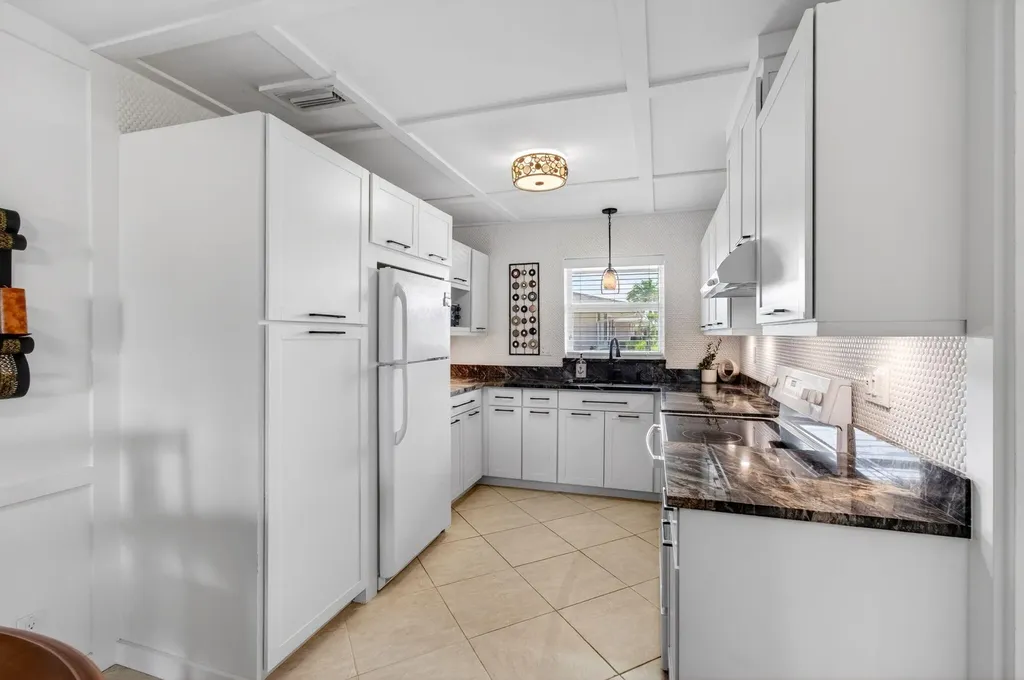 2533 Dudley Drive West Palm Beach FL 33415