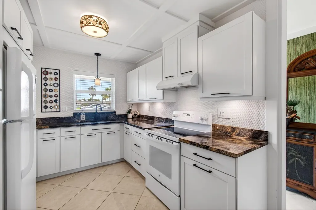 2533 Dudley Drive West Palm Beach FL 33415
