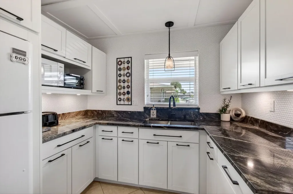 2533 Dudley Drive West Palm Beach FL 33415