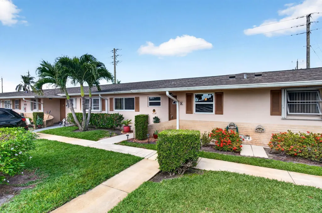 2533 Dudley Drive West Palm Beach FL 33415