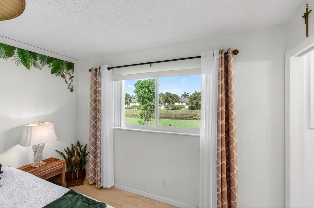 2533 Dudley Drive West Palm Beach FL 33415