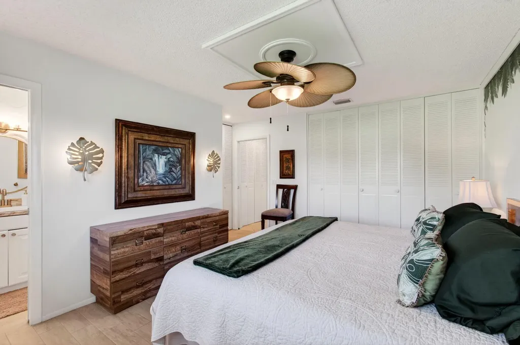 2533 Dudley Drive West Palm Beach FL 33415