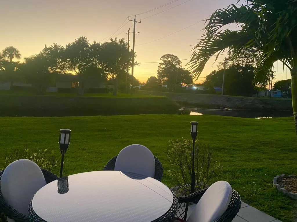 2533 Dudley Drive West Palm Beach FL 33415