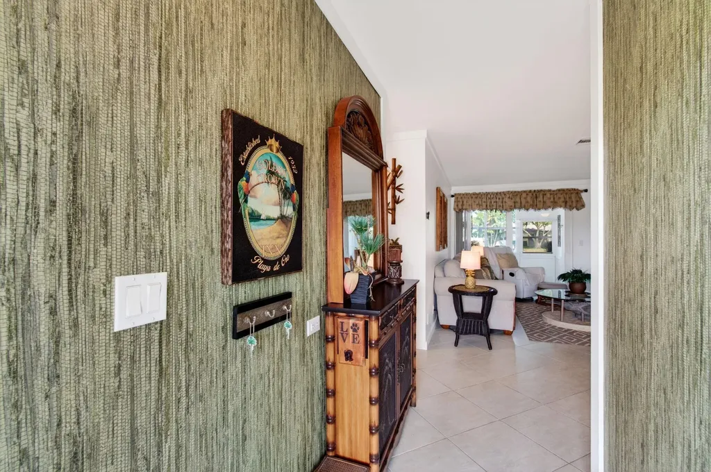 2533 Dudley Drive West Palm Beach FL 33415