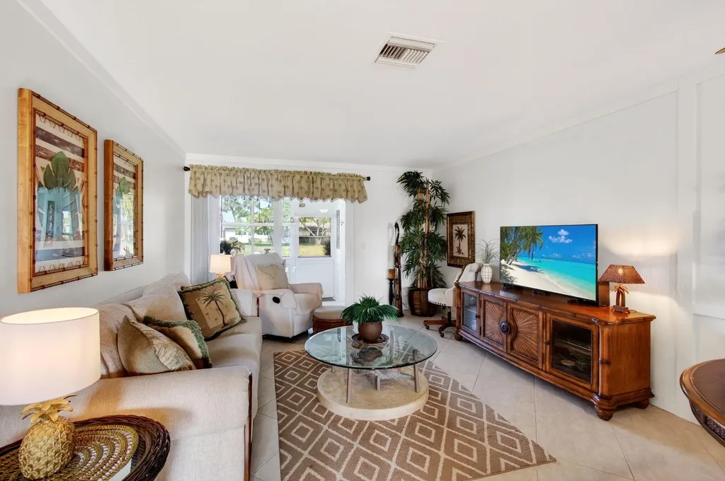 2533 Dudley Drive West Palm Beach FL 33415