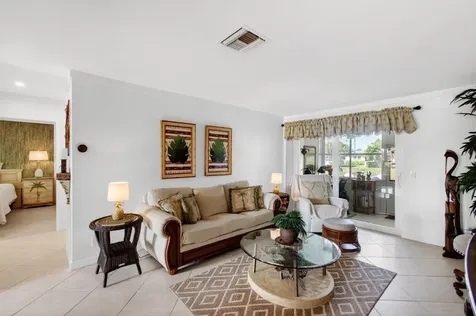 2533 Dudley Drive West Palm Beach FL 33415