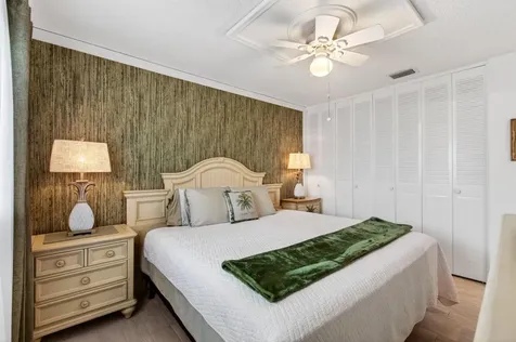 2533 Dudley Drive West Palm Beach FL 33415