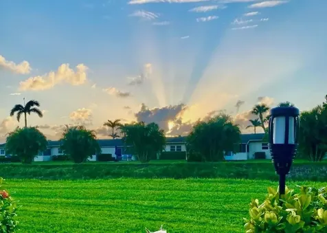 2533 Dudley Drive West Palm Beach FL 33415