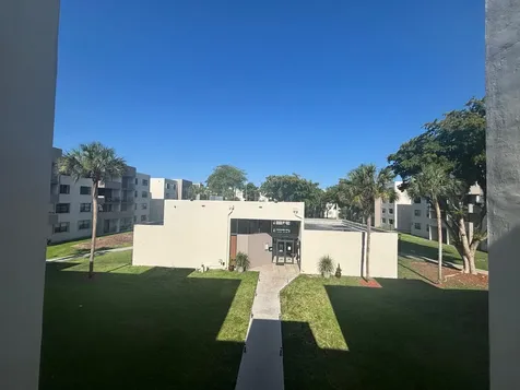 8000 SW 149th Avenue Miami FL 33193
