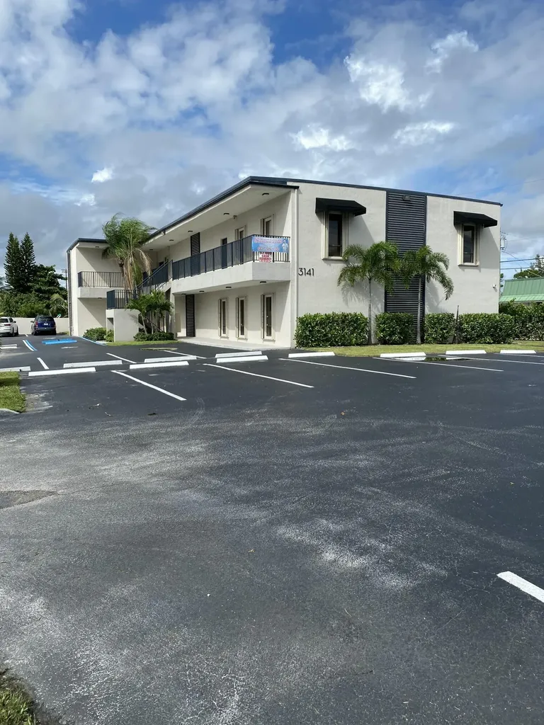 3141 S Military Trail Lake Worth FL 33463