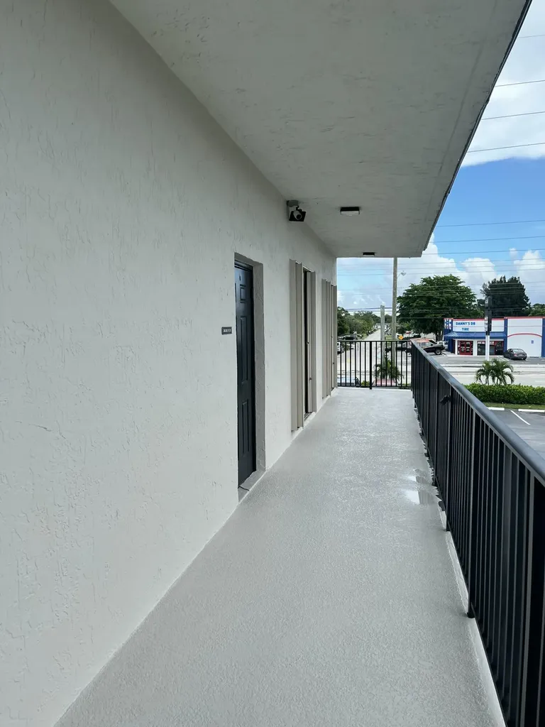 3141 S Military Trail Lake Worth FL 33463