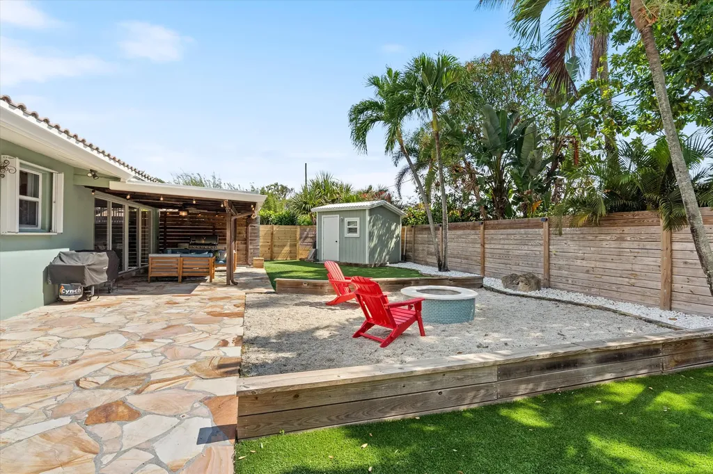 232 NW 10th Court Boca Raton FL 33486
