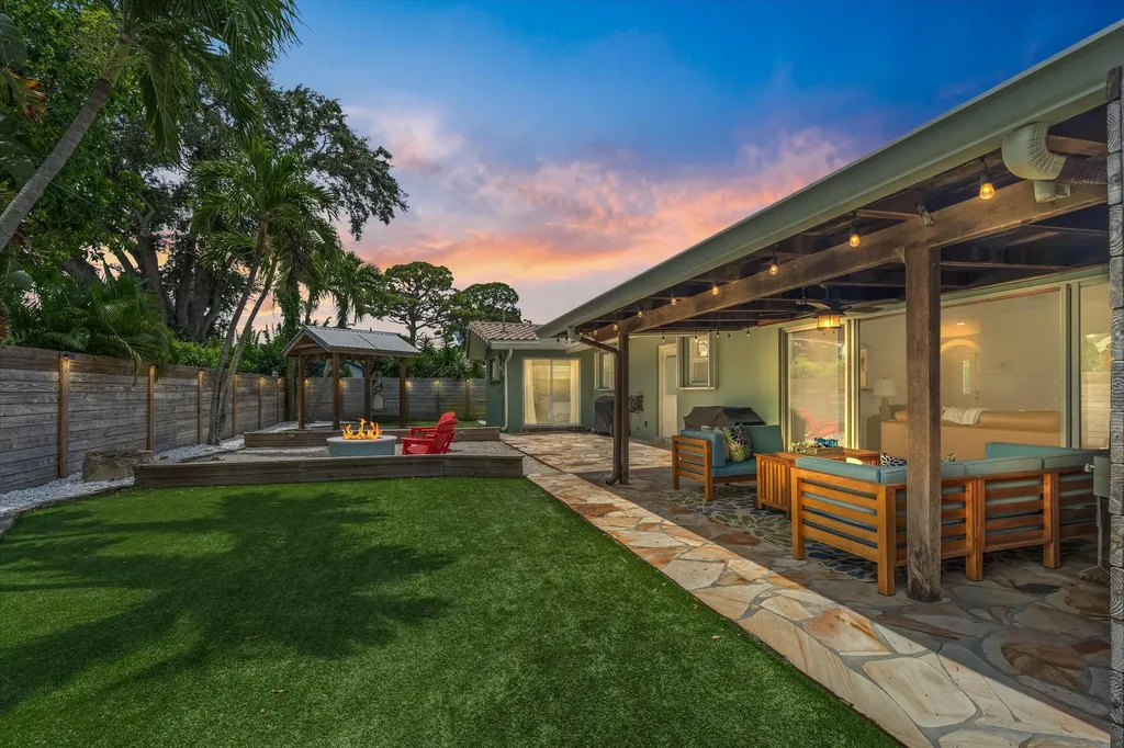 232 NW 10th Court Boca Raton FL 33486