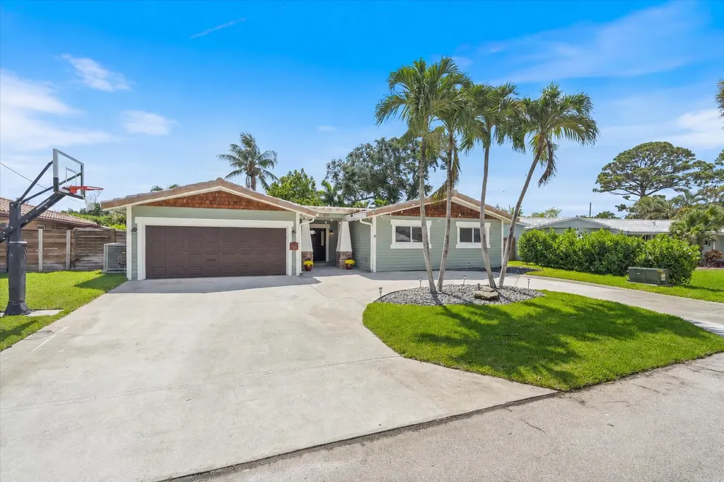232 NW 10th Court Boca Raton FL 33486