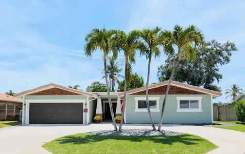 232 NW 10th Court Boca Raton FL 33486