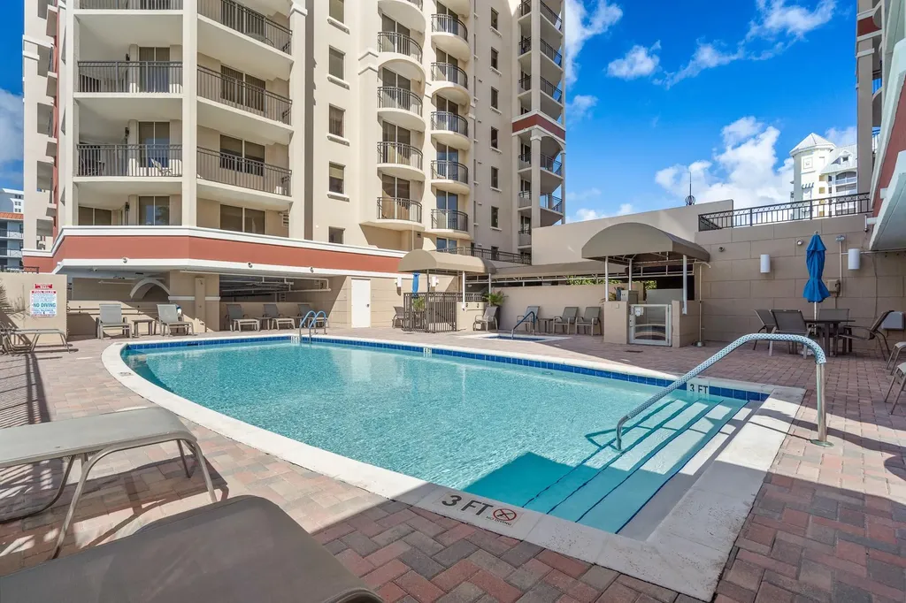 2001 N Ocean Boulevard Fort Lauderdale FL 33305