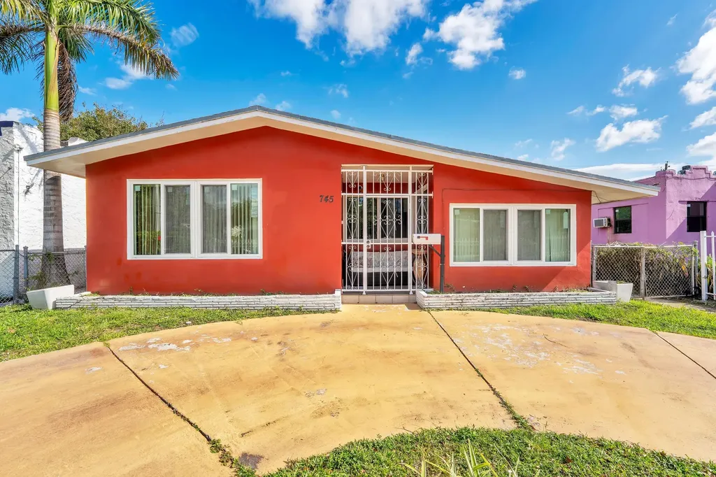 745 NW 46th Street Miami FL 33127