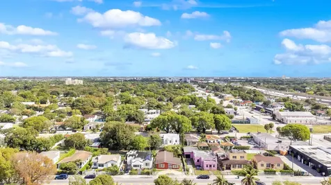 745 NW 46th Street Miami FL 33127
