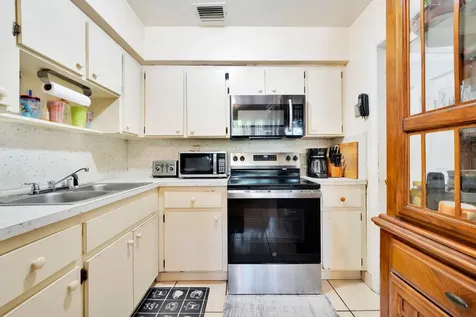 745 NW 46th Street Miami FL 33127