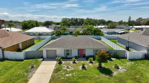 718 SW Curry Street Port St Lucie FL 34983