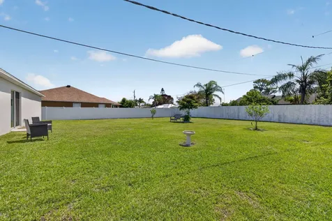 718 SW Curry Street Port St Lucie FL 34983