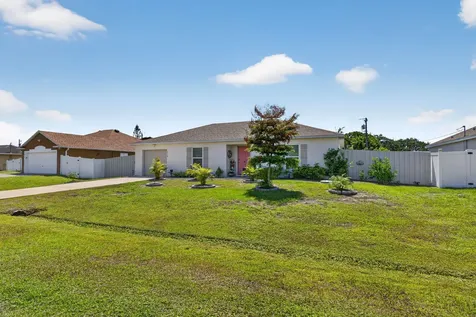 718 SW Curry Street Port St Lucie FL 34983