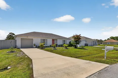 718 SW Curry Street Port St Lucie FL 34983
