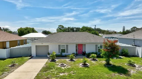 718 SW Curry Street Port St Lucie FL 34983