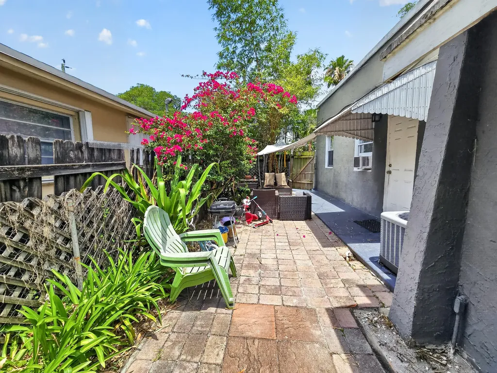 2438 NE 184th Street North Miami Beach FL 33160
