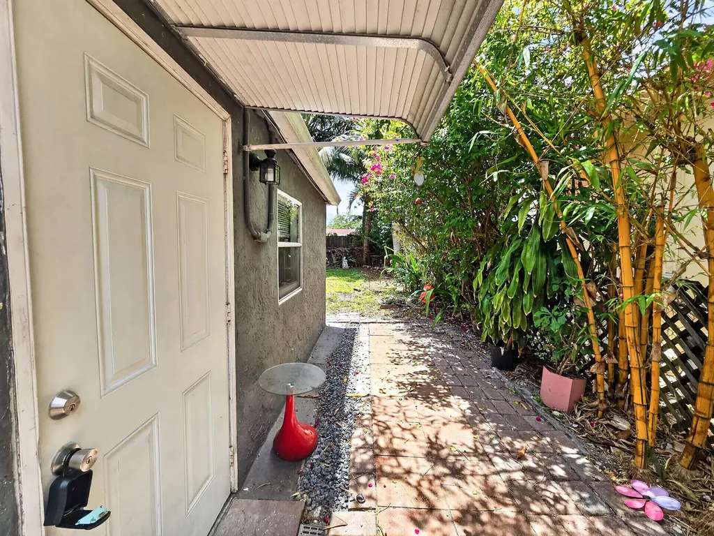 2438 NE 184th Street North Miami Beach FL 33160