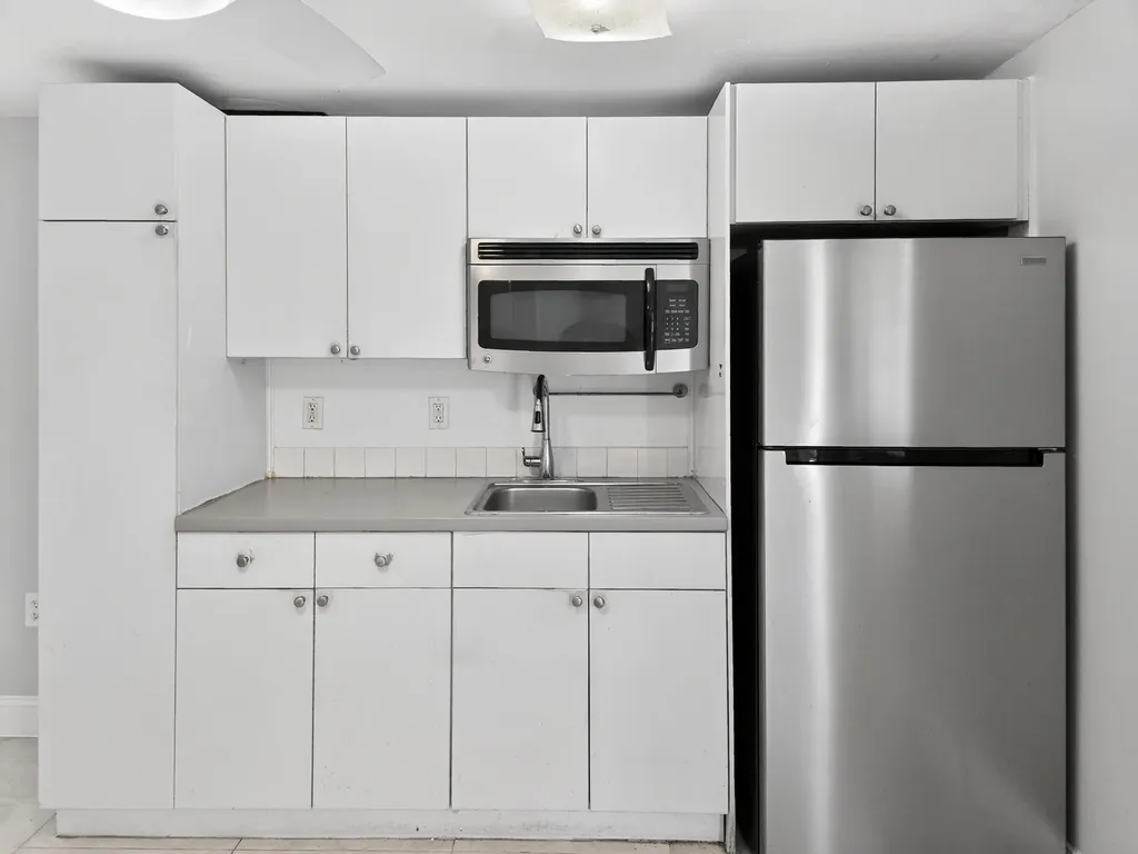 2438 NE 184th Street North Miami Beach FL 33160