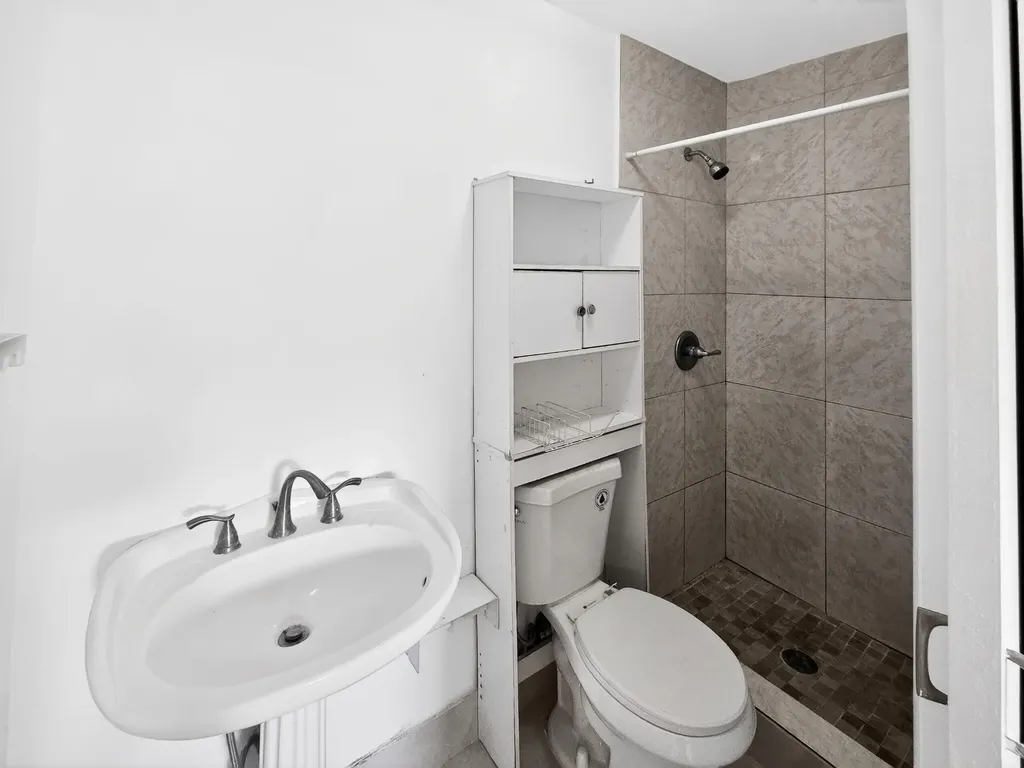 2438 NE 184th Street North Miami Beach FL 33160