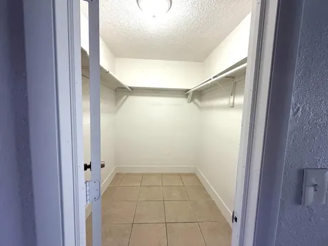2121 Davie Boulevard Fort Lauderdale FL 33312