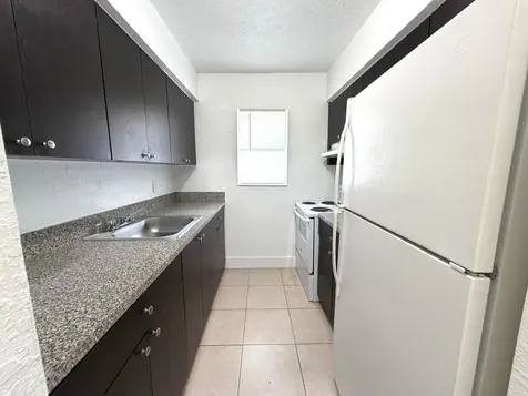 2121 Davie Boulevard Fort Lauderdale FL 33312