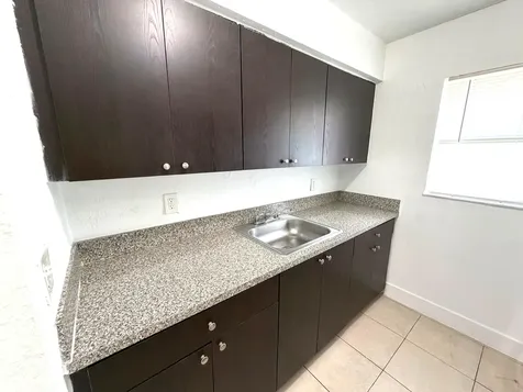 2121 Davie Boulevard Fort Lauderdale FL 33312