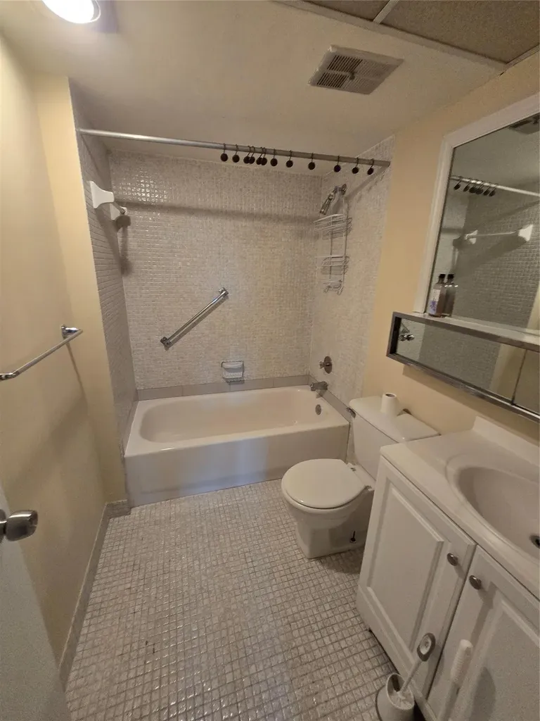 1681 NW 70th Avenue Plantation FL 33313