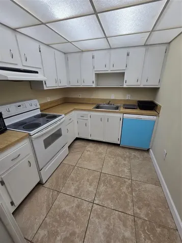 1681 NW 70th Avenue Plantation FL 33313
