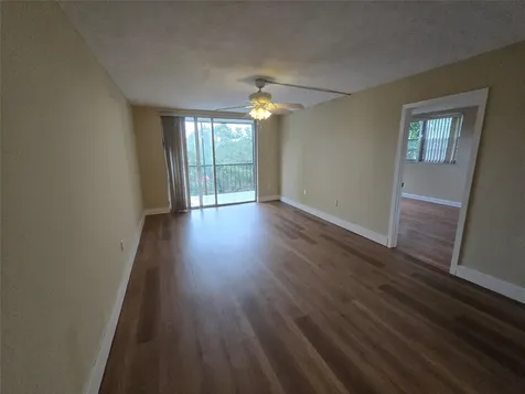 1681 NW 70th Avenue Plantation FL 33313