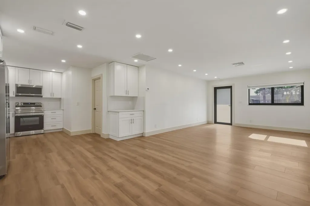 6711 NW 28th Terrace Fort Lauderdale FL 33309