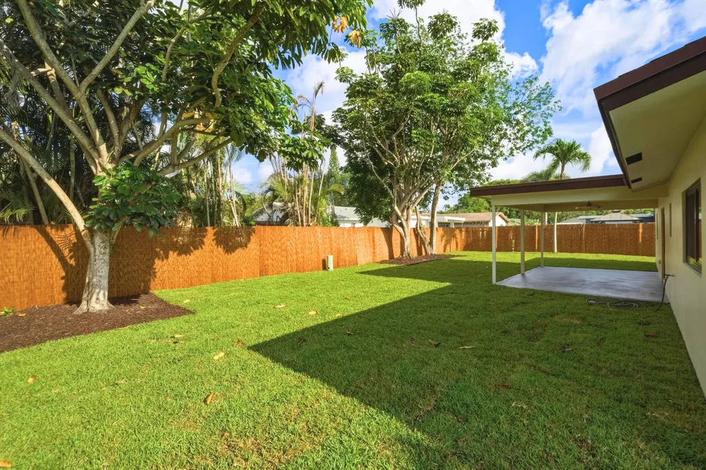 6711 NW 28th Terrace Fort Lauderdale FL 33309