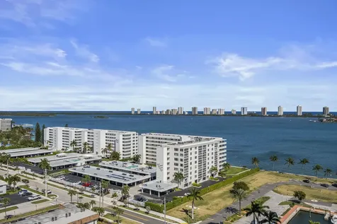 220 Lake Shore Drive Lake Park FL 33403