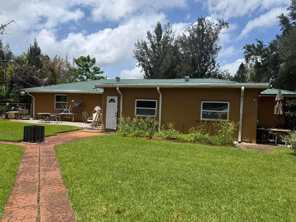 16700 E Alan Black Boulevard E The Acreage FL 33470